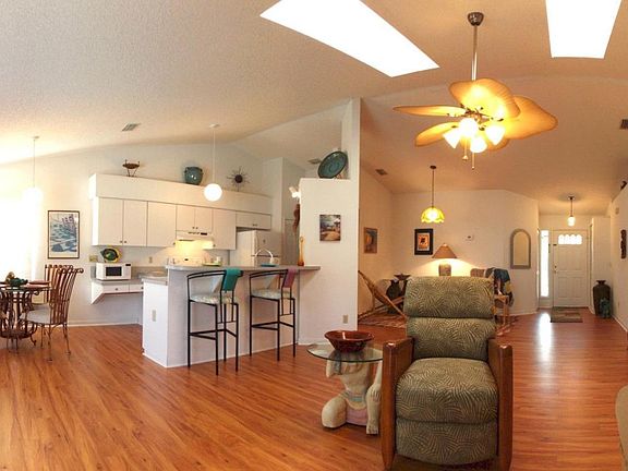 4th image of 3385 Floral Palm Blvd