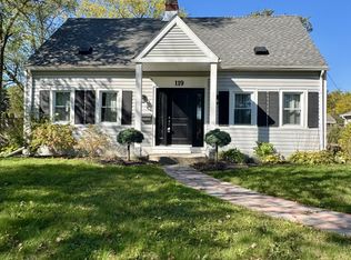 119 1st Ave, Welland, ON L3C 1Y1