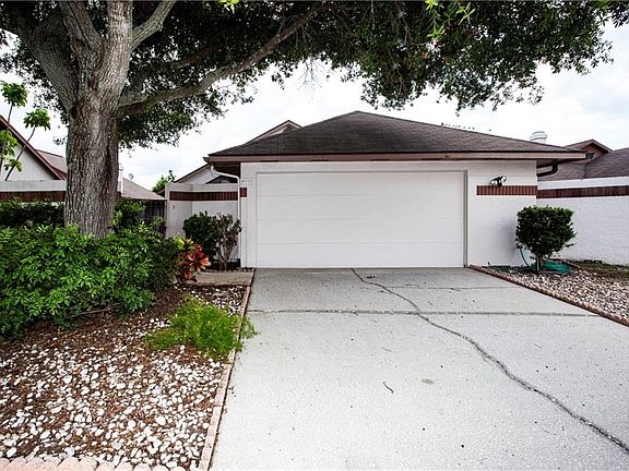 4th image of 7003 Silvermill Dr