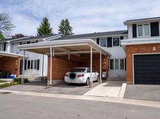 407 Keats Way #2, Waterloo, ON N2L 5S7