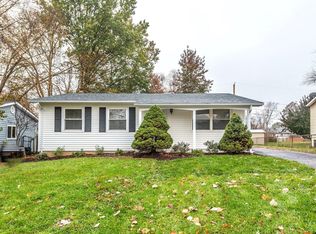 11930 Glenoak Dr, Maryland Heights, MO 63043