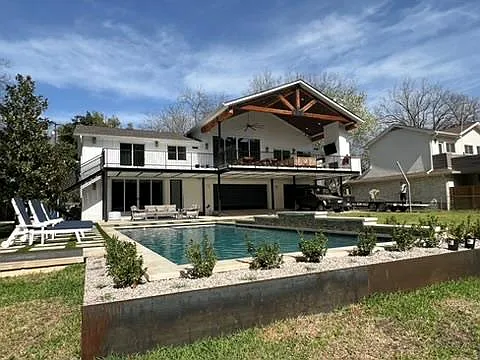 2007 Manana St — Photo 9