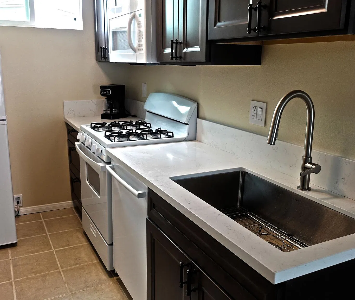 Studio, 500 sqft, $1,850 — Photo 4
