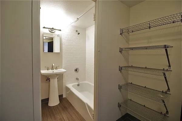 1671 N. Prospect Ave. — Photo 136