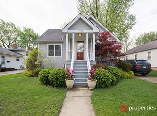 239 Pine St, Villa Park, IL