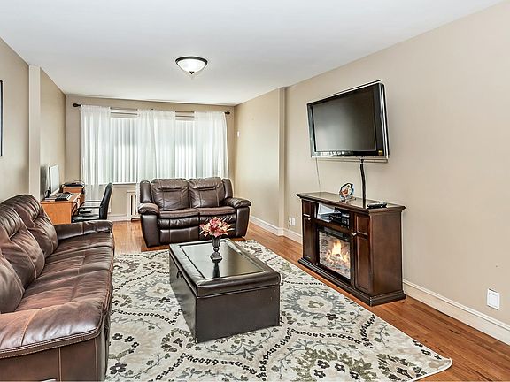 3rd image of 8003 88th St