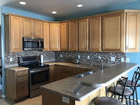 2nd image of 5404 Ironwood Dr