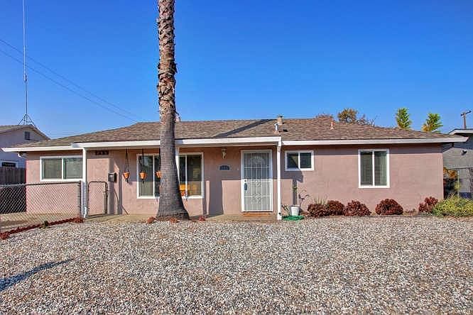 1st image of 755 Acacia Ave