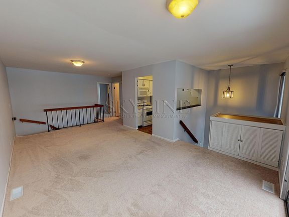 3rd image of 329 Grand Canyon Dr