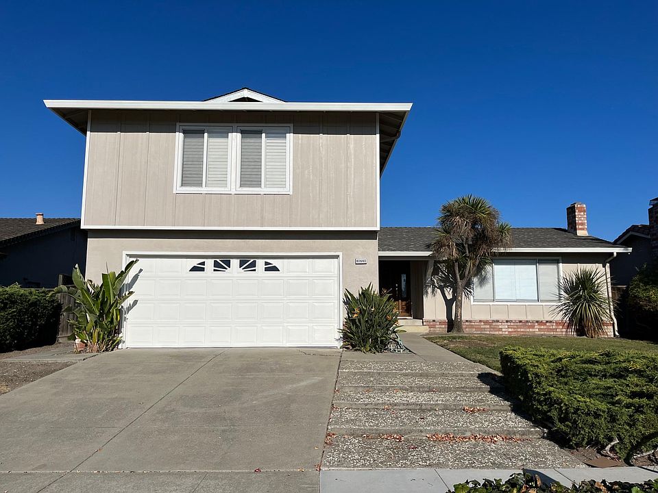 1st image of 40640 Las Palmas Ave