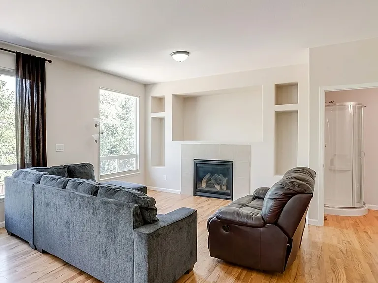 1395 E 100th Ln — Photo 23