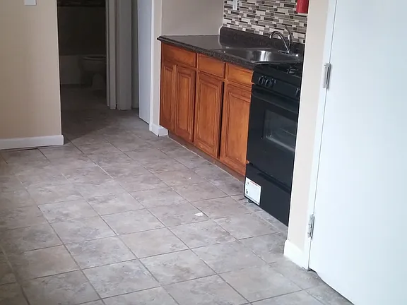544 Springfield #2 — photo 2 of 10