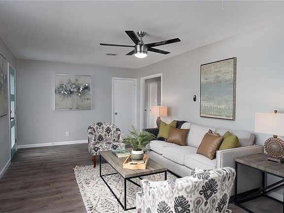 4th image of 11702 Oak Trl