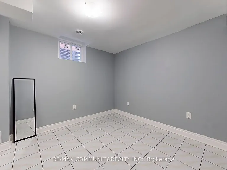32 Faywood Dr #BASEMENT — Photo 5