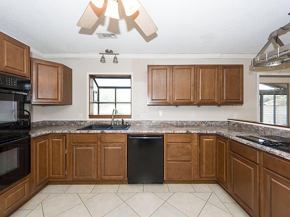 3rd image of 128 Mulberry Dr