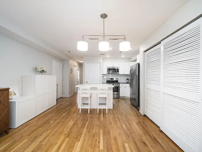 83 Madison St #3 — Photo 3