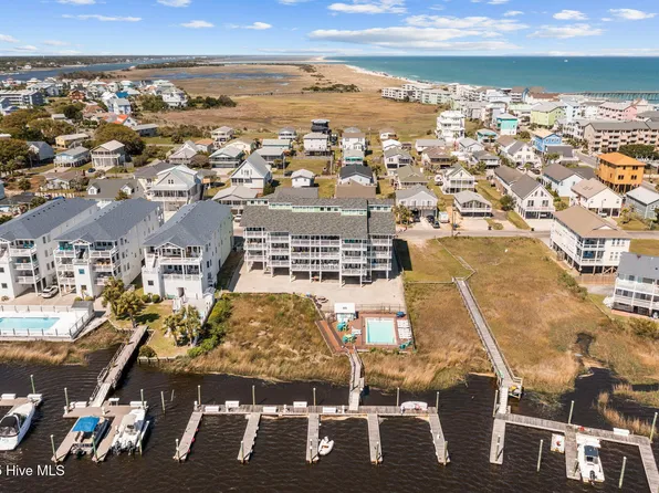 111 Florida Avenue Apt 3, Carolina Beach, NC 28428