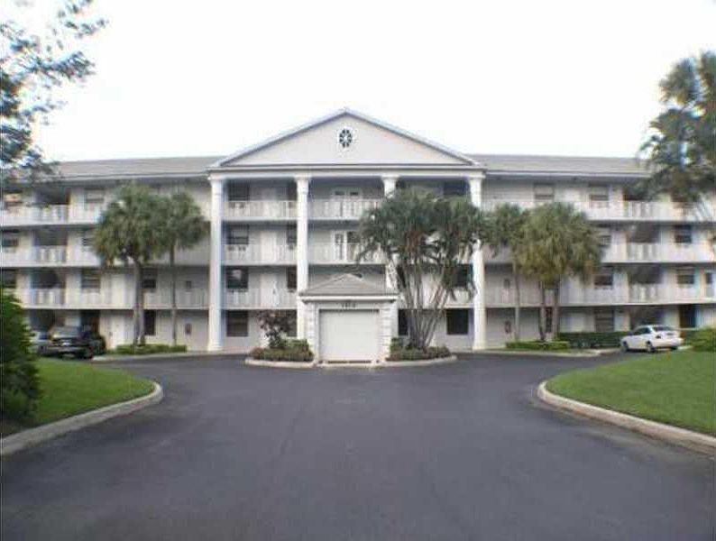 1st image of 1711 Whitehall Drive #201