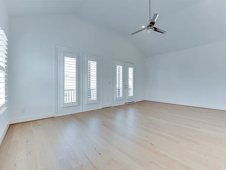 8736 Oak Kolbe Ln — Photo 24