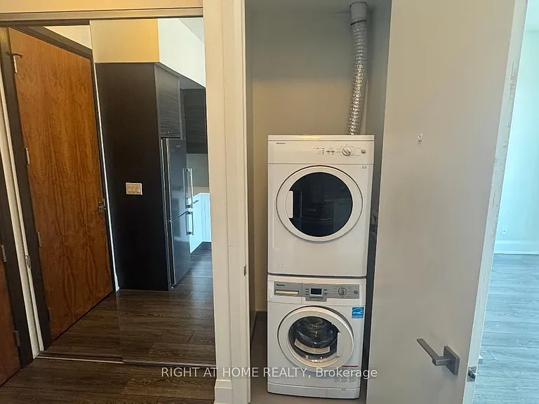 36 Park Lawn Rd #4208 — Photo 4