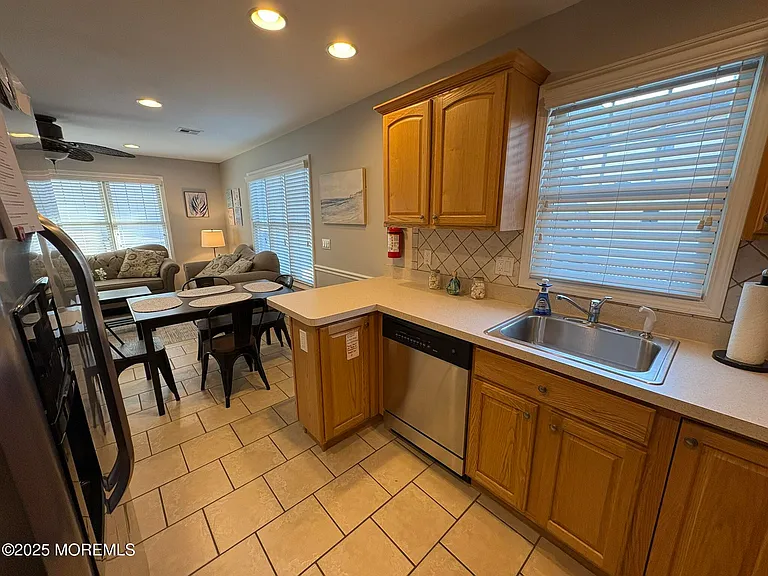 30 E Bay Way — Photo 8