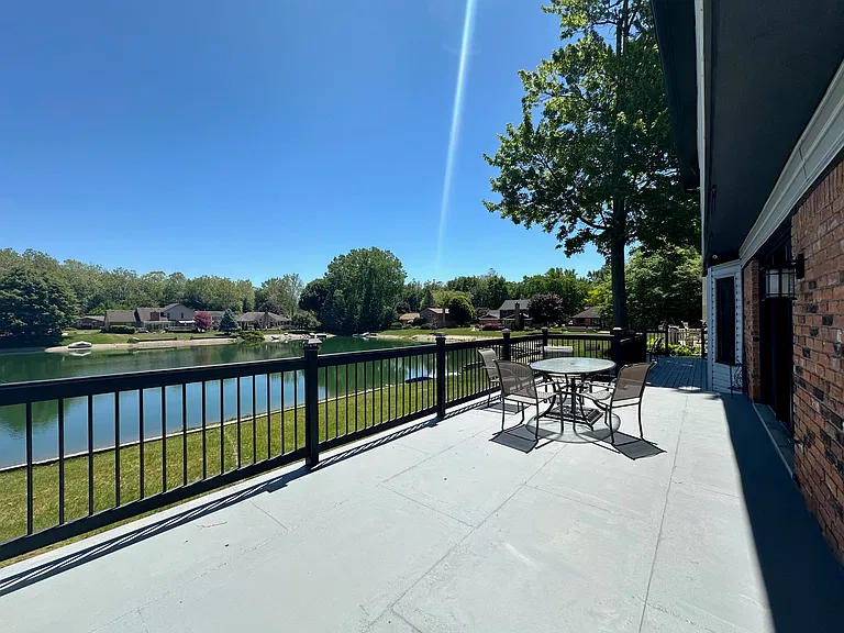 46220 Gulliver Dr — Photo 29