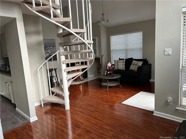95 Carriage Crossing Lane #95, Middletown, CT 06457