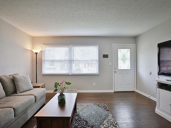 4th image of 413 Dovewood Dr