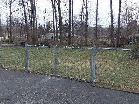 Fenced rear yard.