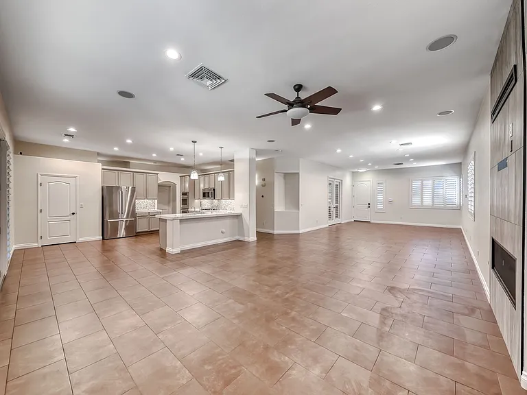 2122 Mooreview St #1 — Photo 15