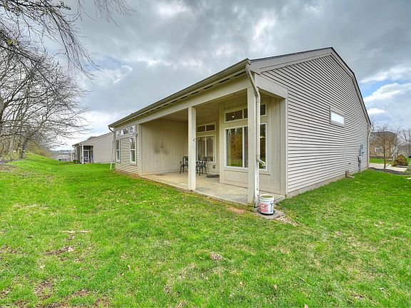 3rd image of 2707 Saint Charles Cir