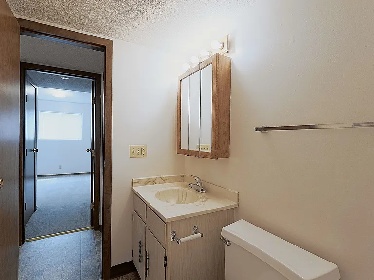 1728 S 14th St #5 — Photo 10