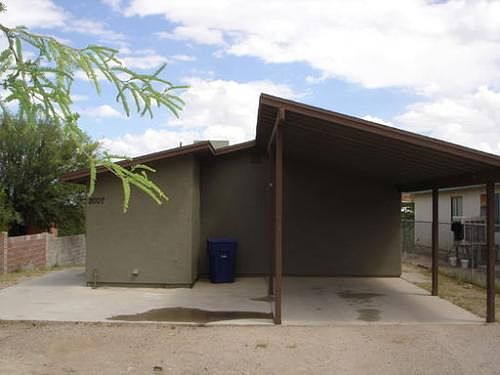 2nd image of 2007 S Sylvester Dr