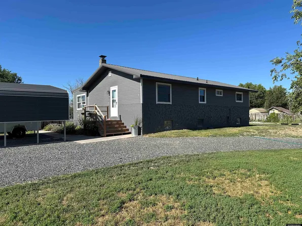 406 Boyd St, Yoder, WY 82244