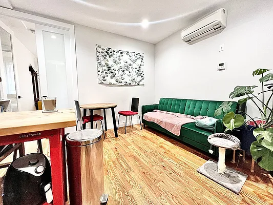 Rented by Doorway NYC, LLC | media 39