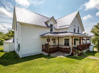 105 W Main St, Lunenburg, VT 05906