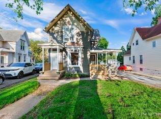 451 Ashland Ave, Elgin, IL 60123