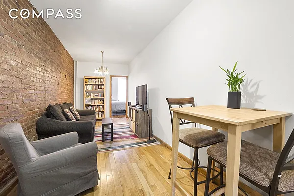 Rented by Compass | media 30