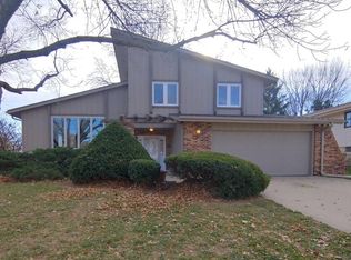 5617 S 104th Ave, Omaha, NE 68127