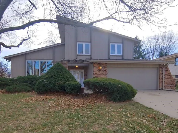 5617 S 104th Ave, Omaha, NE 68127