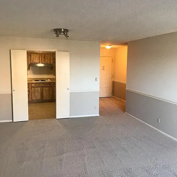 8350 Greensboro Dr #402 — Photo 12