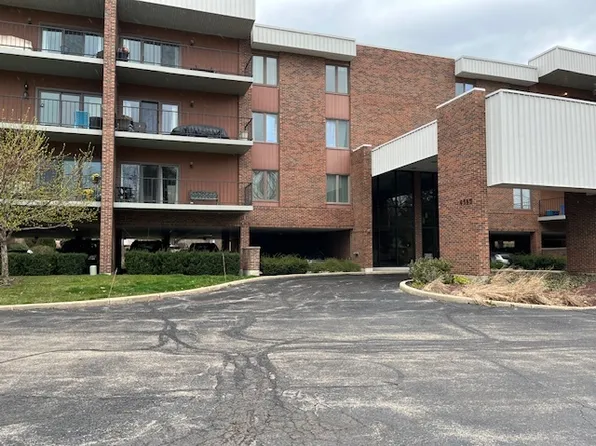 6585 Main St APT 204, Downers Grove, IL 60516