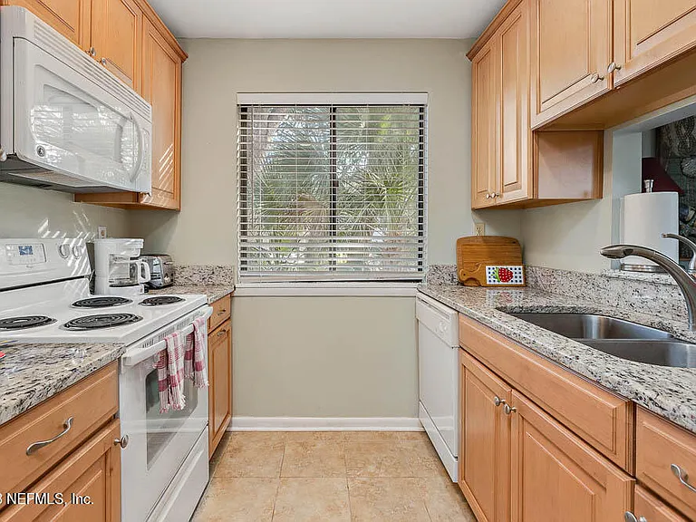 741 Spinnakers Reach Dr — Photo 6