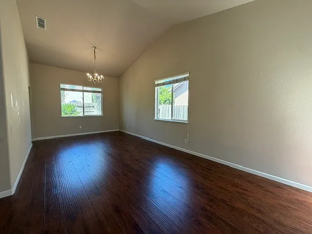 9640 Richlyn Way — Photo 5