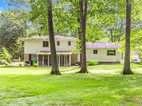 4th image of 7292 Honeydale Dr