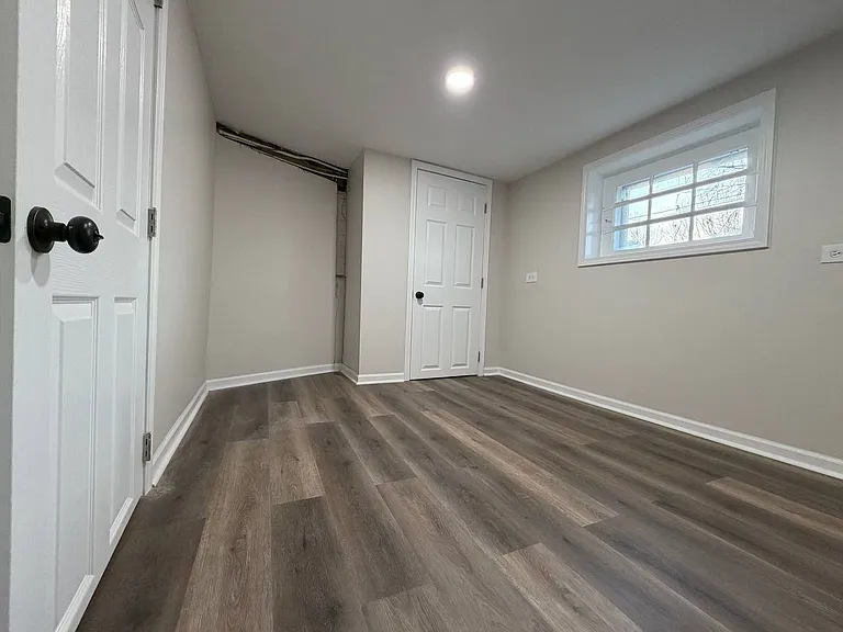 8442 S Essex Ave — Photo 12