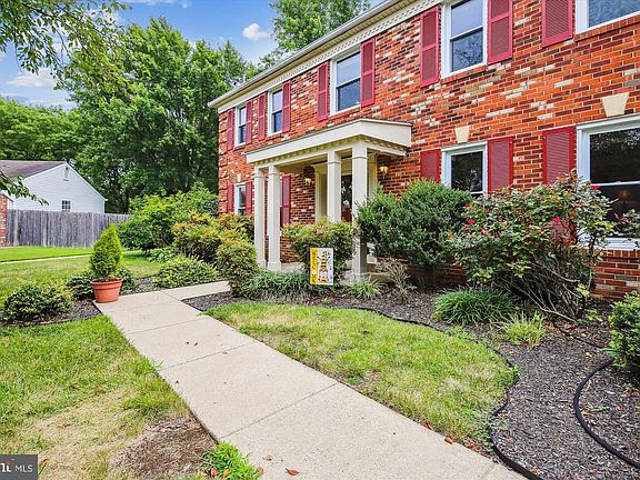 3rd image of 4403 Rollingbrooke Ct