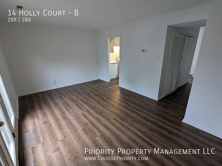 14 Holly Ct #B — Photo 7
