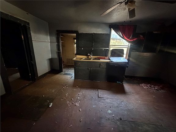 5th image of 508 Hudgens St