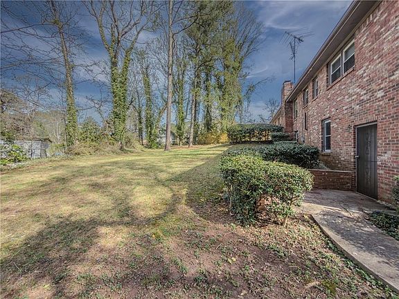 5th image of 2428 Pine Springs Ct
